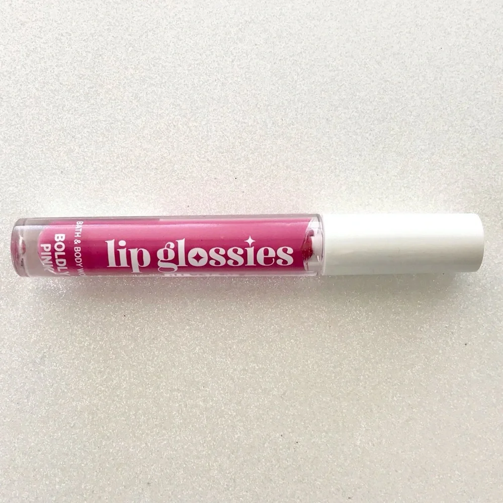 🆕 Boldly Pink Lip Glossies by Bath and Body Works